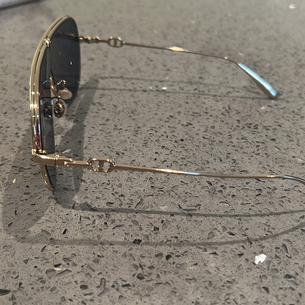 Dior Sunglasses - Picture 2 of 4